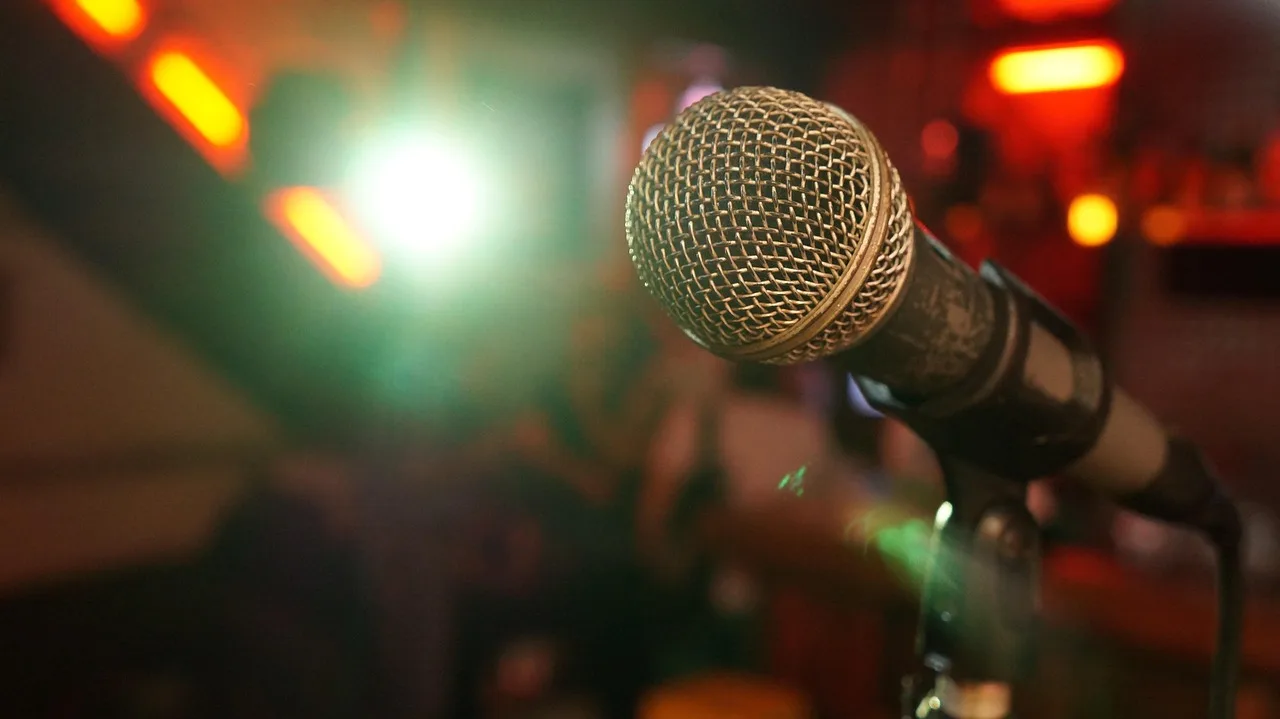 mic, stage, light, show, music, sound, sing, artist, studio, corner, band, vocal, theatre, audience, guitar, lighting, rock, audio, amplifier, voices, performance, voice, comedy, stand-up comedy, mic, comedy, comedy, comedy, comedy, comedy. Blake Shelton and Gwen Stefani Relationship Timeline: Key Dates
